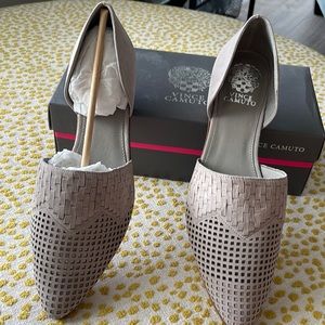 Vince Camuto: Brand New, never worn Suede grey flat